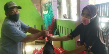 Jalani Program Dan Arahan Pemerintah Kota Tangerang, ketua Rt01 RW 010 Belendung Benda Bagikan Sembako Untuk Masyarakat Yang Terdampak Covid 19