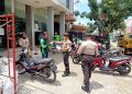 Cegah Penyebaran Virus Covid 19 Polsek Batu Ceper bagikan Masker Kewarga Sekitar Dan Para Pengguna Jalan