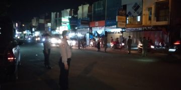 Patroli “OPS CIPKON” Malam Maka Personil Polsek Batu Ceper Meminimalisir dan mengantisipasi pelaku kejahatan (3C) dan Tim Patroli Berikan Himbauan Kepada Warga Masyarakat Terkait Pencegahan Covid-19